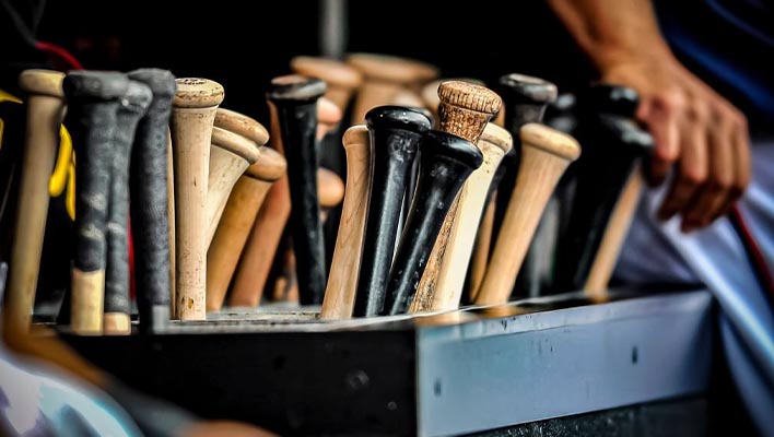 Best Wood baseball bats for pros and youth and self defence